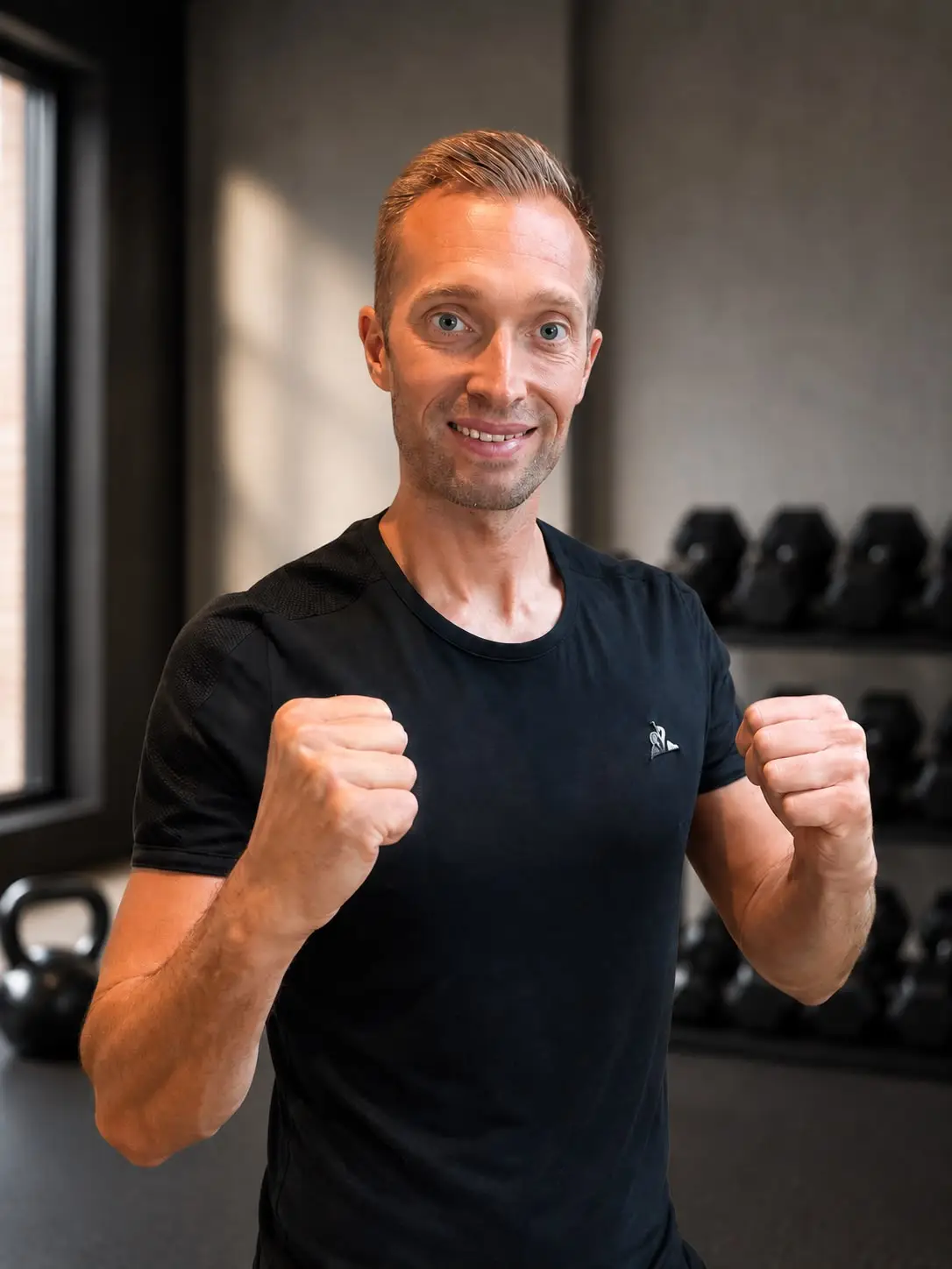 Mathieu Perez - Coach sportif à Cannes et Mandelieu Mathieu Perez, coach sportif à Cannes et Mandelieu, spécialisé dans la perte de poids, remise en forme et préparation physique.